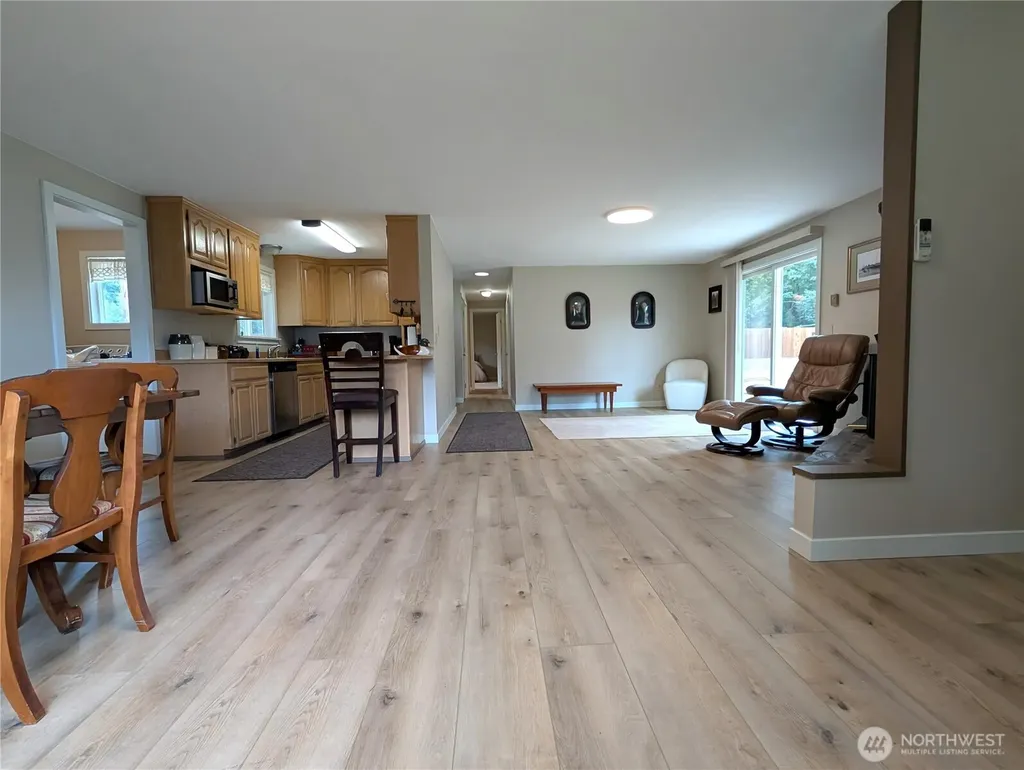 9428 Pacific Avenue SE Olympia WA 98513
