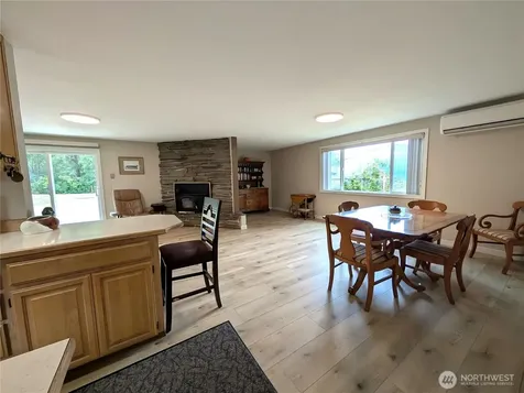 9428 Pacific Avenue SE Olympia WA 98513