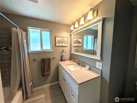 9428 Pacific Avenue SE Olympia WA 98513