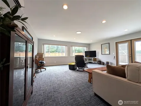 9428 Pacific Avenue SE Olympia WA 98513