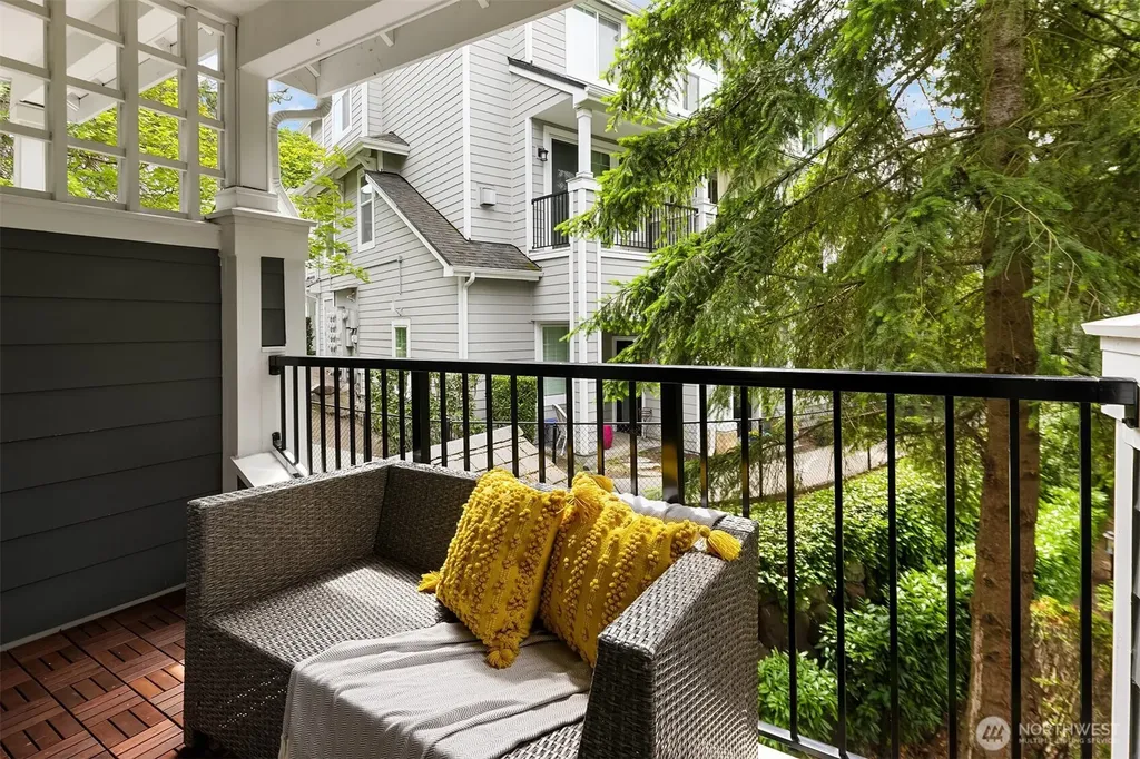 16125 Juanita Woodinville Way NE Bothell WA 98011