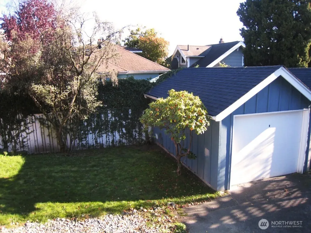 6538 18th Avenue NE Seattle WA 98115