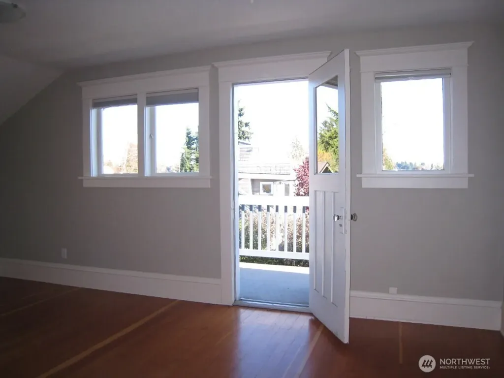 6538 18th Avenue NE Seattle WA 98115