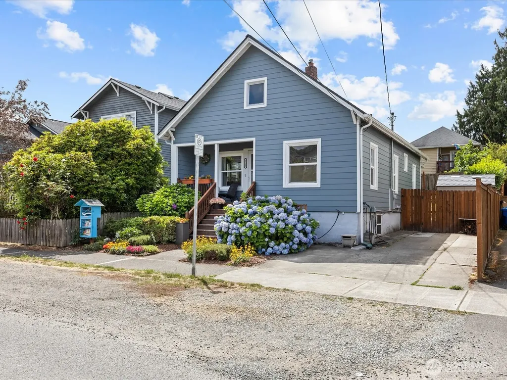 1715 26th Avenue S Seattle WA 98144