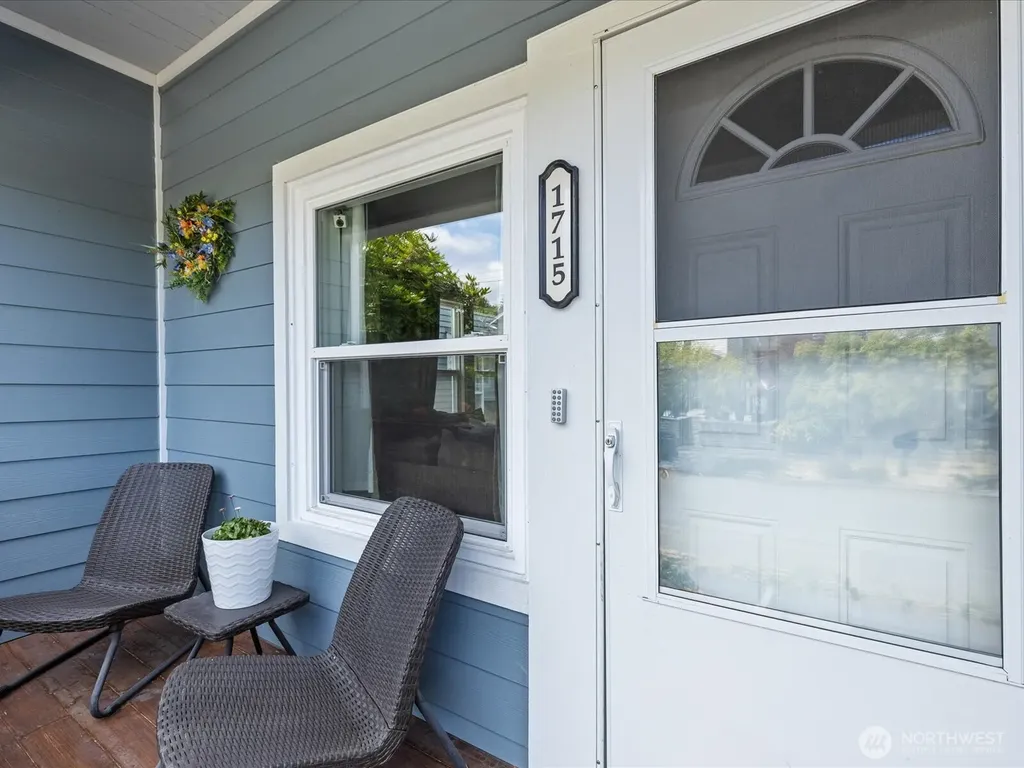 1715 26th Avenue S Seattle WA 98144