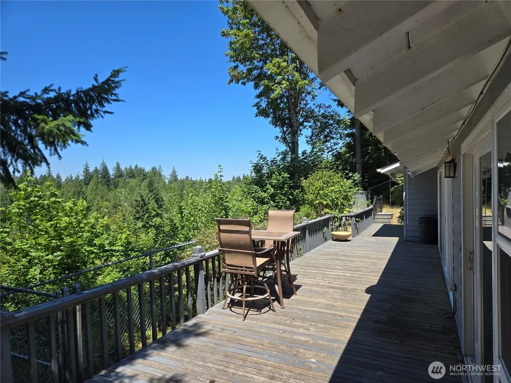 91 E Blue Heron Rest Belfair WA 98528