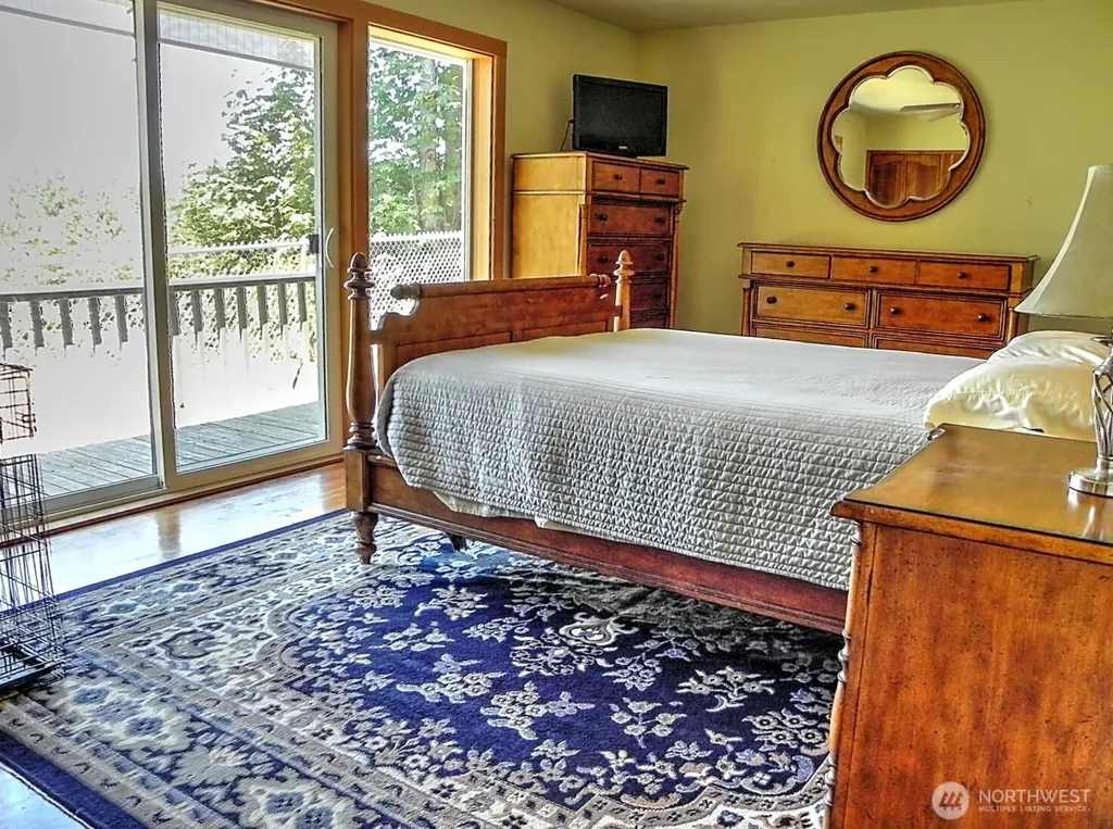 91 E Blue Heron Rest Belfair WA 98528