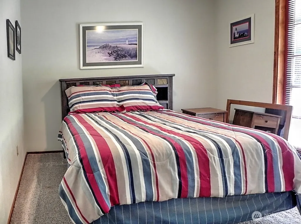 91 E Blue Heron Rest Belfair WA 98528