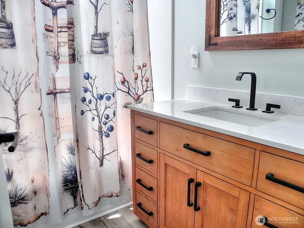 91 E Blue Heron Rest Belfair WA 98528