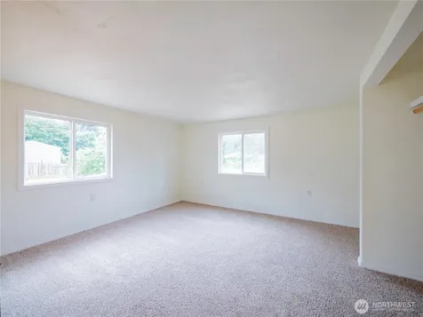 8903 336th Street S Roy WA 98580