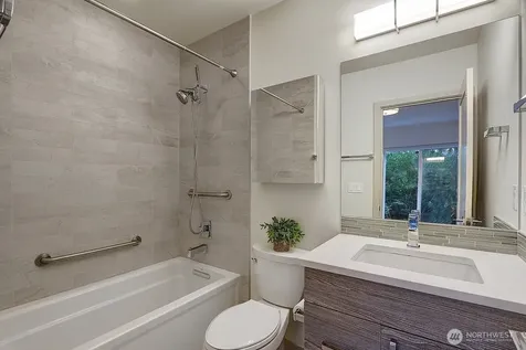 2218 NW 64th Street Seattle WA 98107