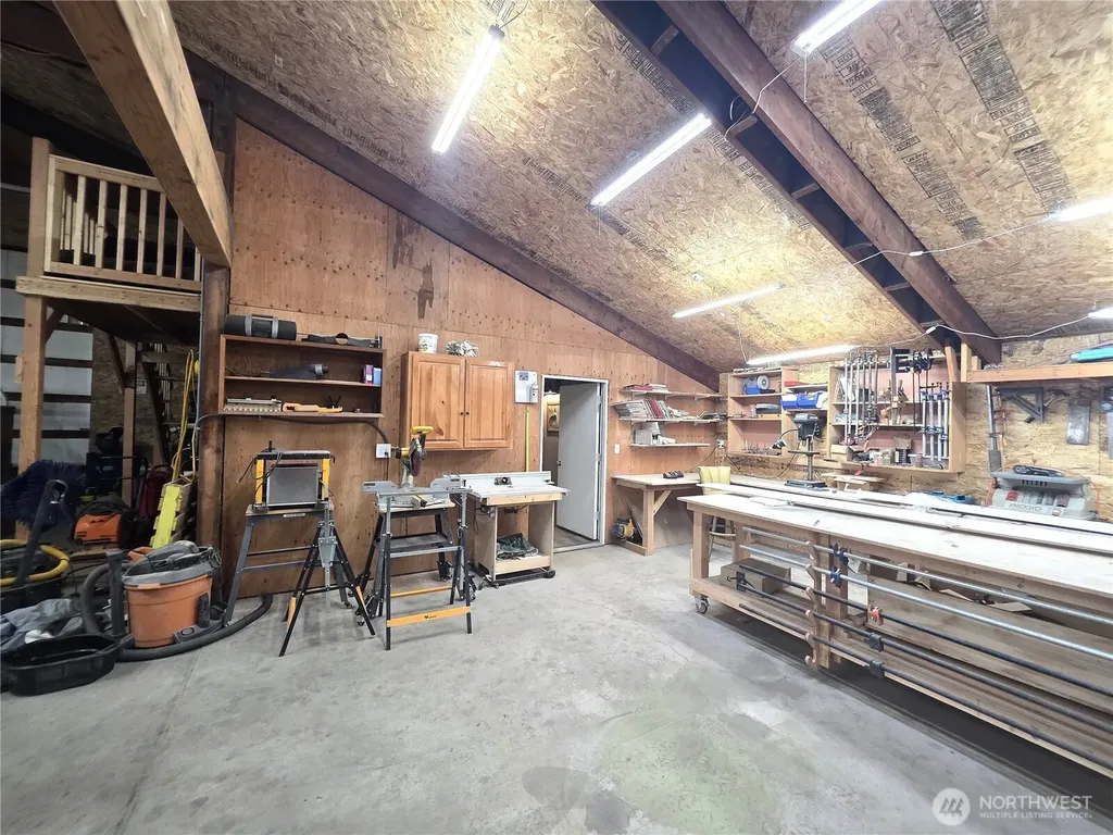 28 Creamery Road Republic WA 99166