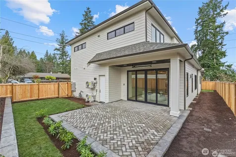 10789 SE 10th Street Bellevue WA 98004