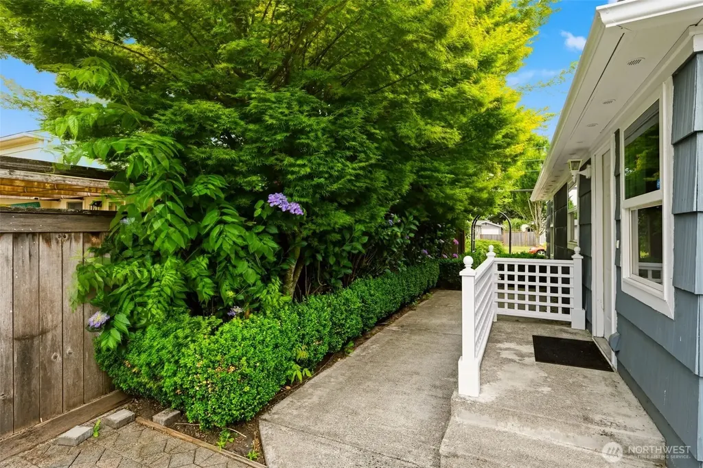 803 Bonney Avenue Sumner WA 98390
