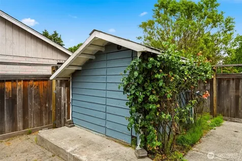 803 Bonney Avenue Sumner WA 98390