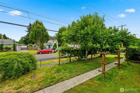 803 Bonney Avenue Sumner WA 98390