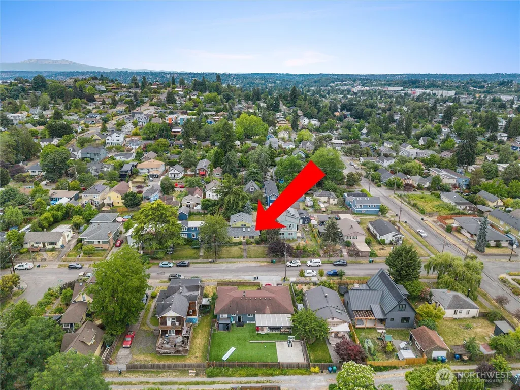 4821 S Brandon Street Seattle WA 98118