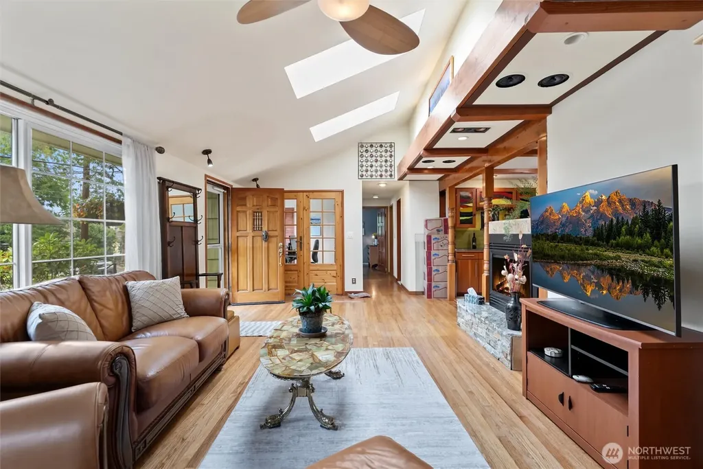 4821 S Brandon Street Seattle WA 98118
