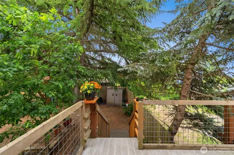 4821 S Brandon Street Seattle WA 98118