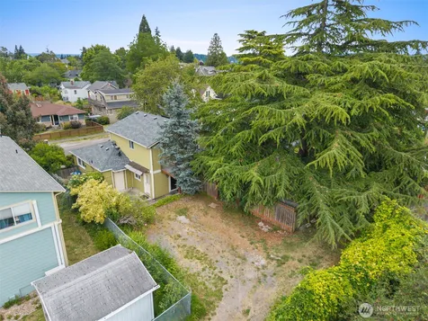 4821 S Brandon Street Seattle WA 98118