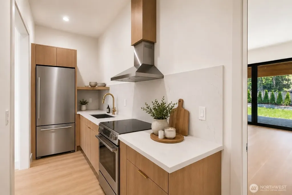 10234 NE 20th Place Bellevue WA 98004