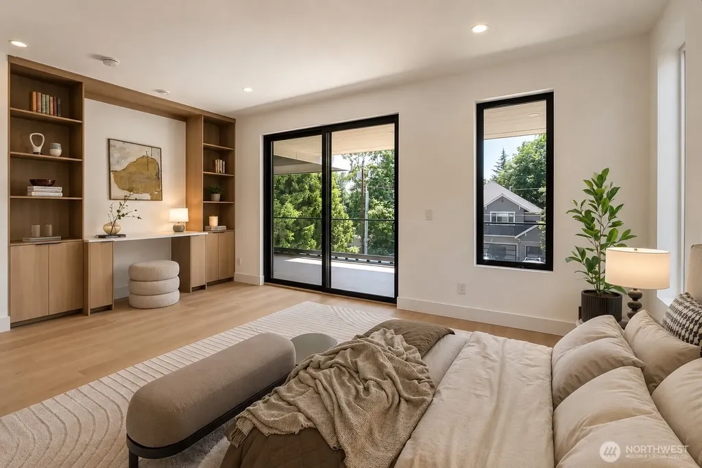 10234 NE 20th Place Bellevue WA 98004