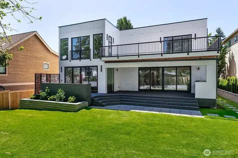 10234 NE 20th Place Bellevue WA 98004