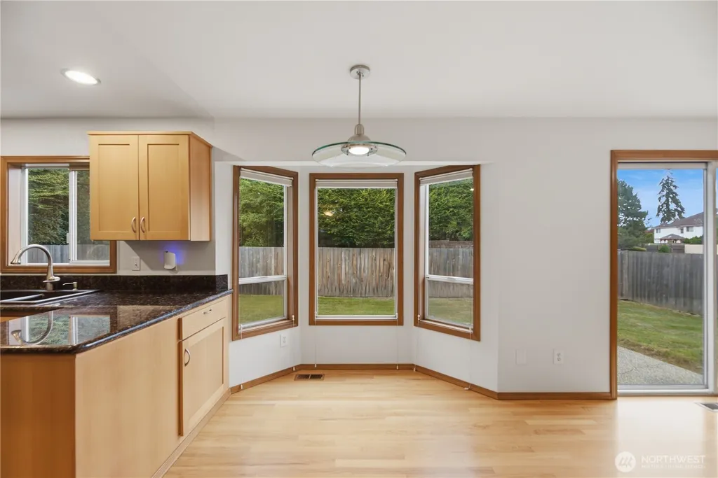 19022 102nd Avenue SW Renton WA 98055