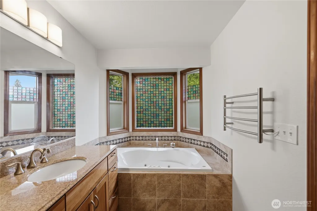19022 102nd Avenue SW Renton WA 98055