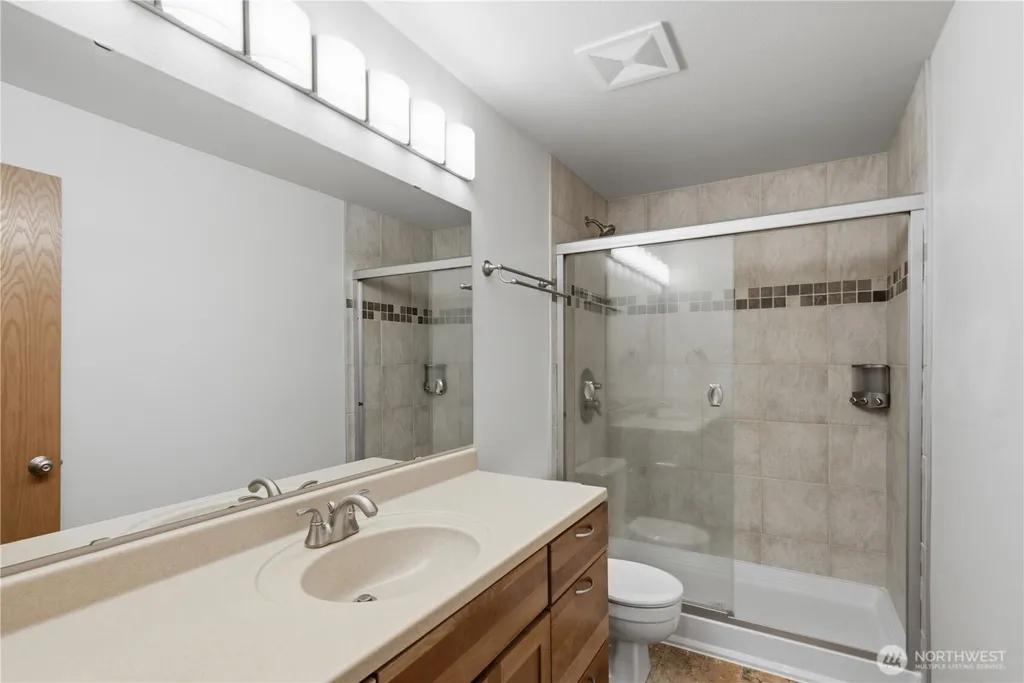 19022 102nd Avenue SW Renton WA 98055