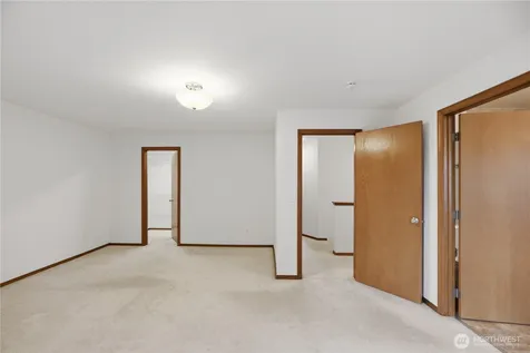 19022 102nd Avenue SW Renton WA 98055