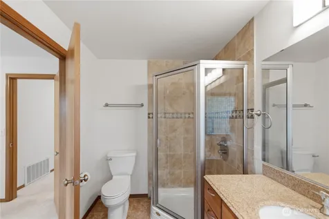 19022 102nd Avenue SW Renton WA 98055