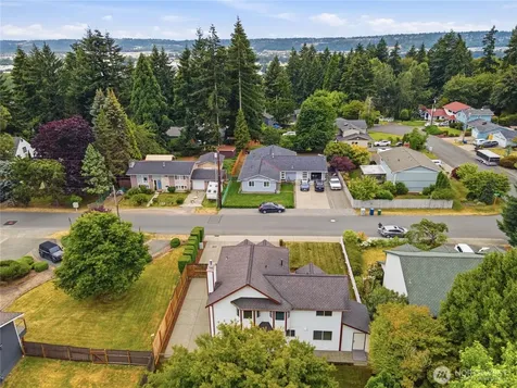 19022 102nd Avenue SW Renton WA 98055
