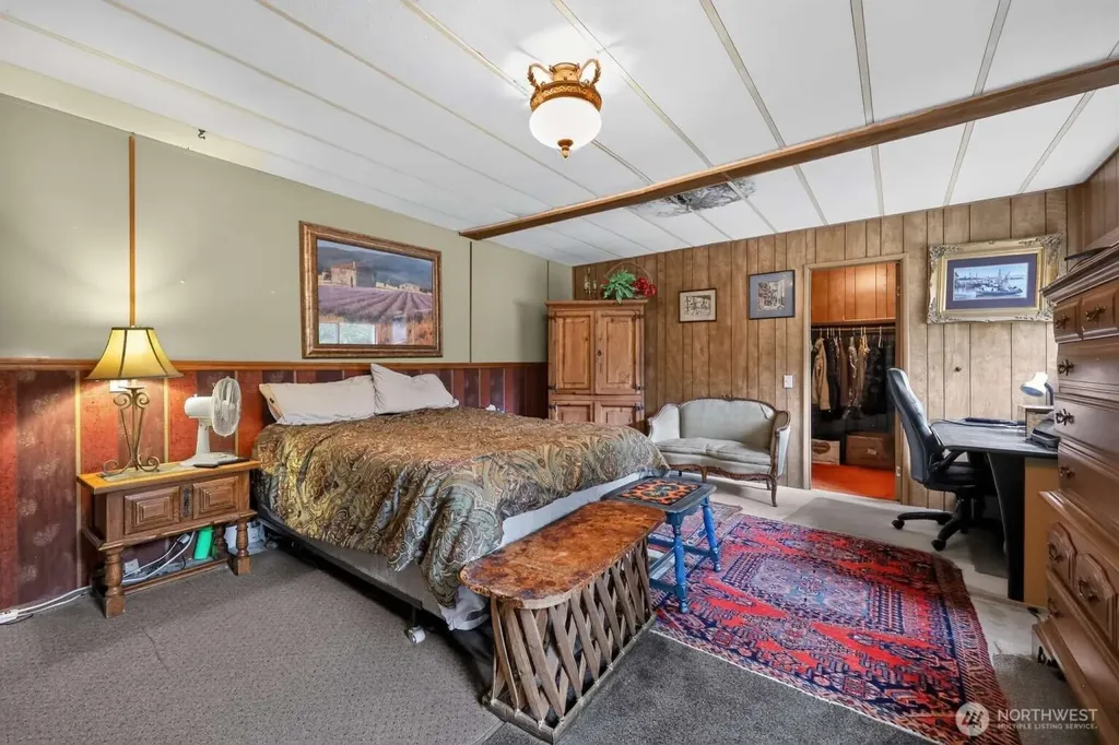 701 Edgewood Avenue NE Ocean Shores WA 98569