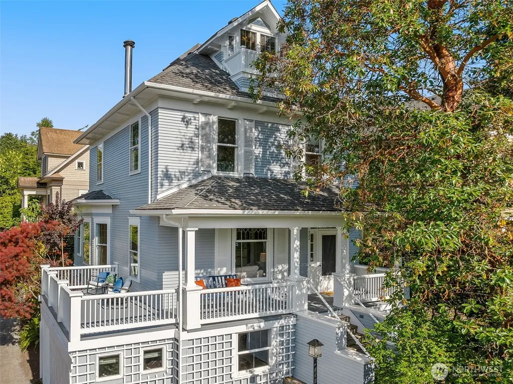 732 15th Avenue Seattle WA 98122