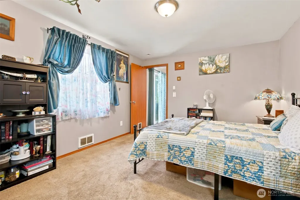 2311 W 12th Street Port Angeles WA 98363
