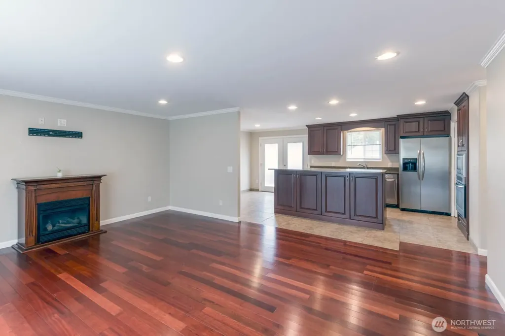 5207 Erlands Point Road NW Bremerton WA 98312