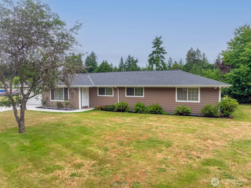 5207 Erlands Point Road NW Bremerton WA 98312