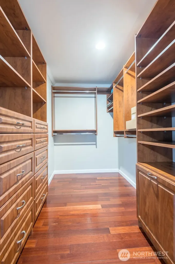 5207 Erlands Point Road NW Bremerton WA 98312