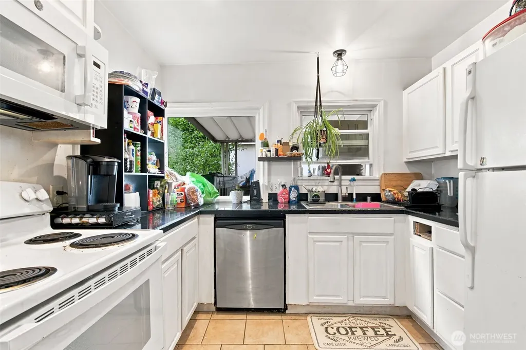 303 S Hartford Avenue Bremerton WA 98312