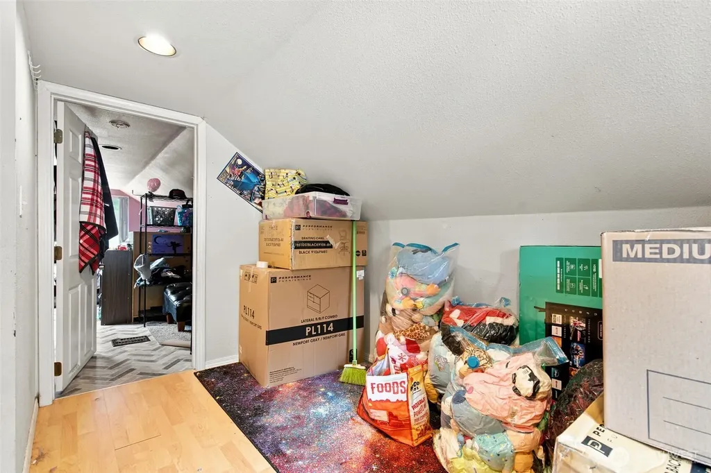 303 S Hartford Avenue Bremerton WA 98312