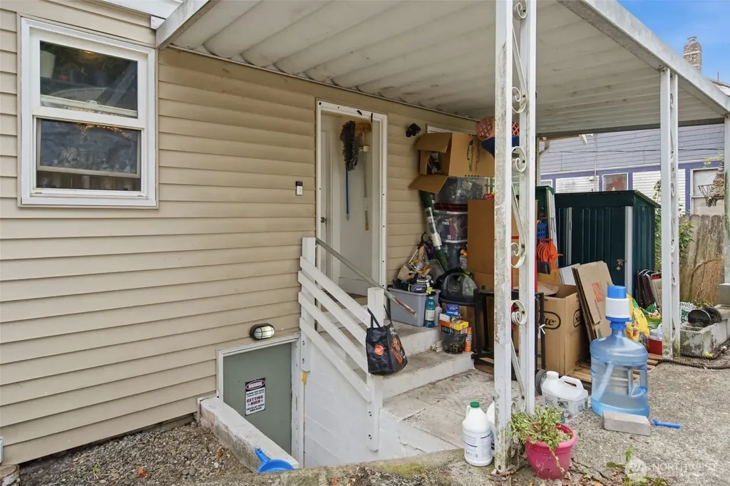 303 S Hartford Avenue Bremerton WA 98312