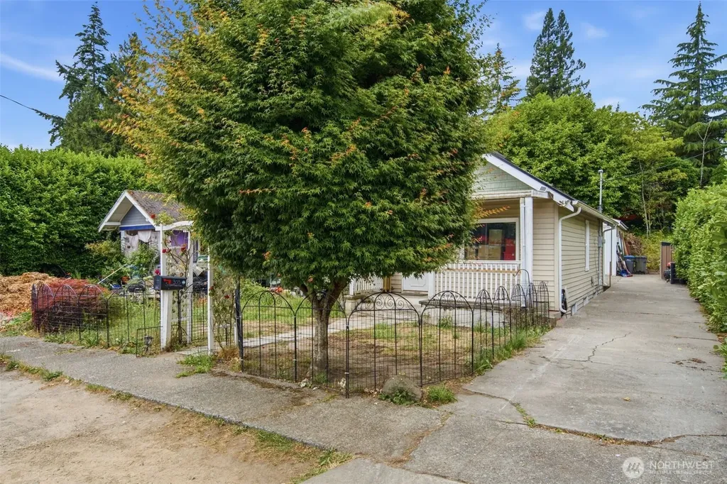 303 S Hartford Avenue Bremerton WA 98312