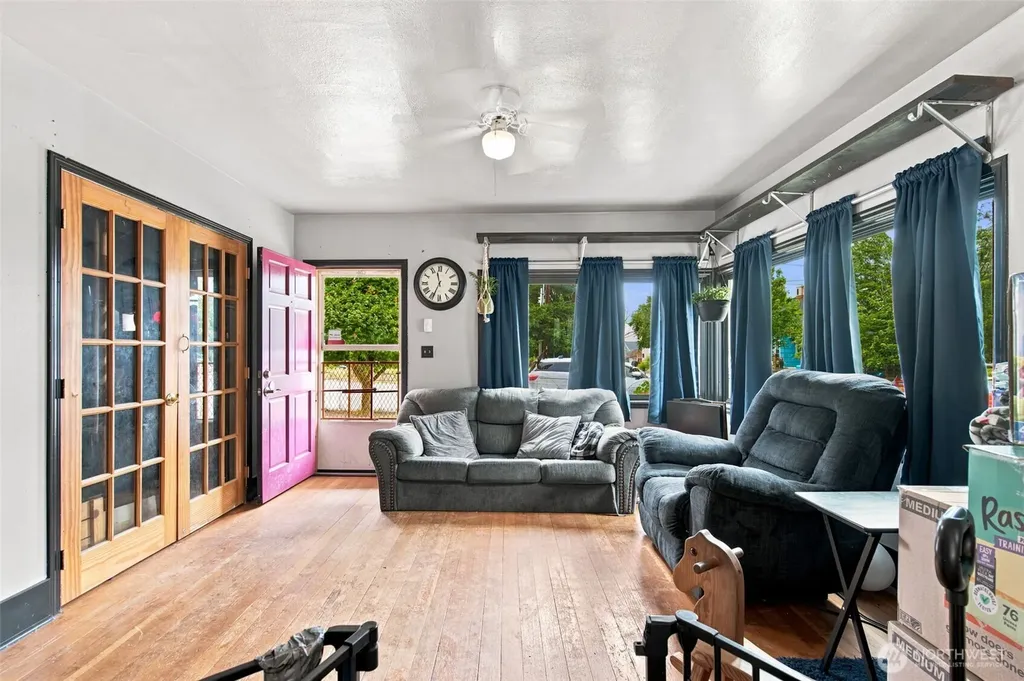 303 S Hartford Avenue Bremerton WA 98312