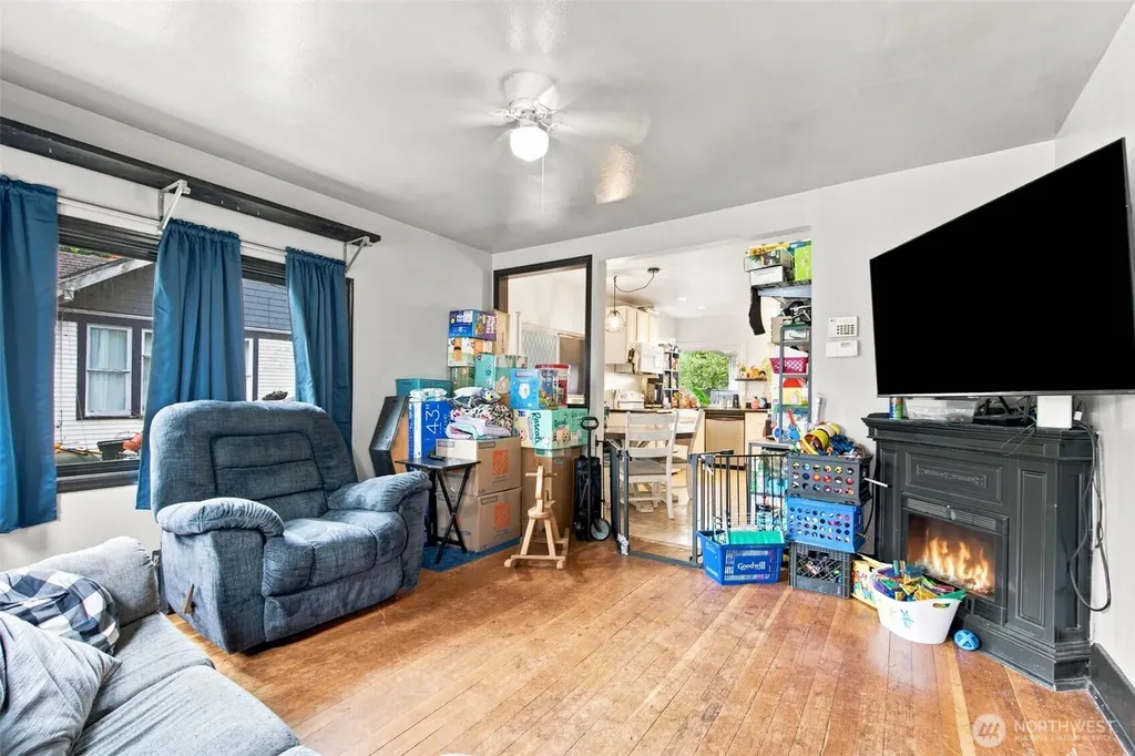 303 S Hartford Avenue Bremerton WA 98312