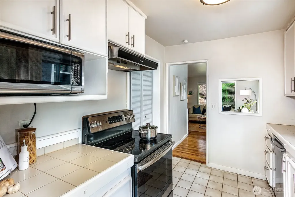 8447 35th Avenue SW Seattle WA 98126
