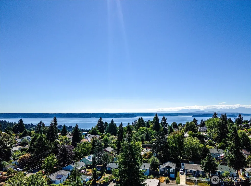 8447 35th Avenue SW Seattle WA 98126