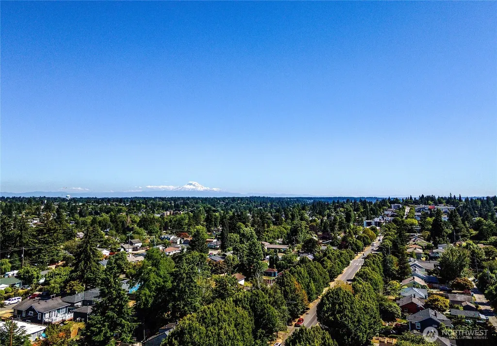 8447 35th Avenue SW Seattle WA 98126