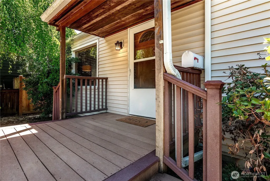 8447 35th Avenue SW Seattle WA 98126