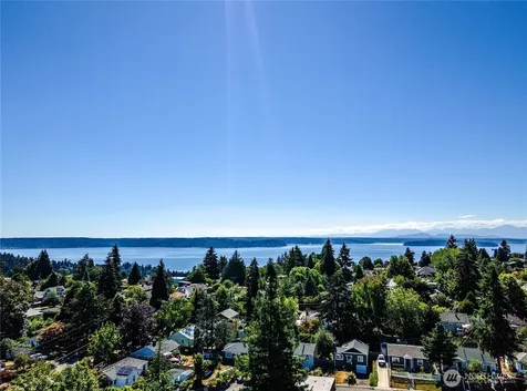 8447 35th Avenue SW Seattle WA 98126
